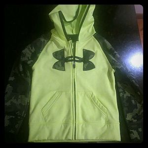 Boys under armour sweatshirt
